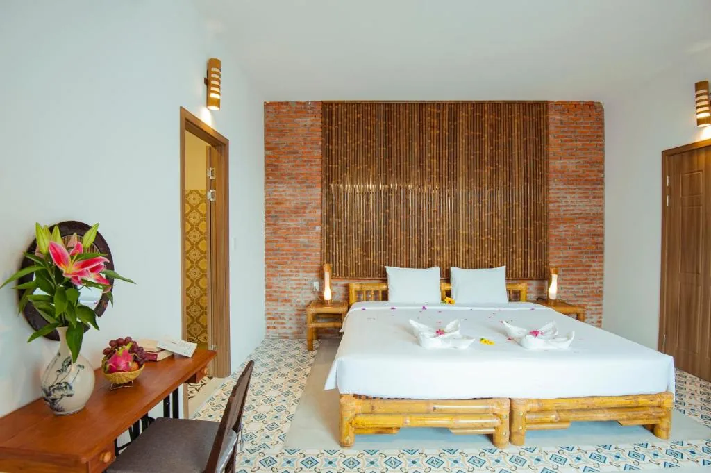 Deluxe Double or Twin Room — Hoi An Rustic Villa